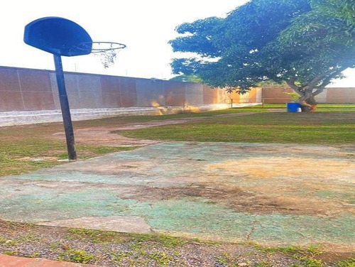 Imagen 5 de 14 de Casa En Venta Higuerote, Urb. Alamar, 22-18998 Juan Villarroel 0416 6120354