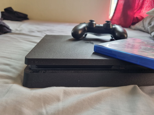 Playstation 4 Poco Uso, Como Nuevo