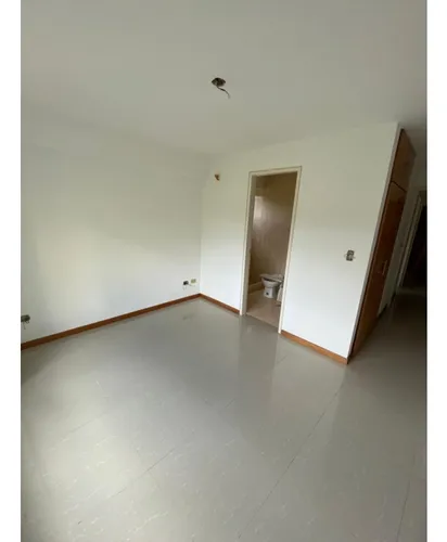 Edificio En Venta En Baruta