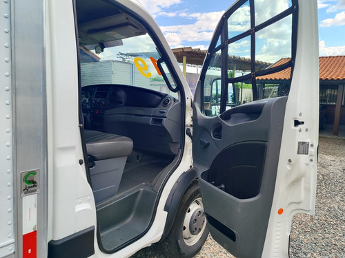 Iveco Daily 35s14 Ano 2019 Baú