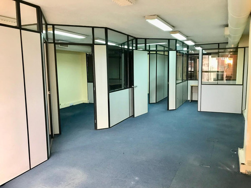 Venta Oficina Planta Ciudad Vieja Montevideo
