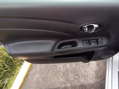 Imagen 7 de 14 de Nissan Versa 2019