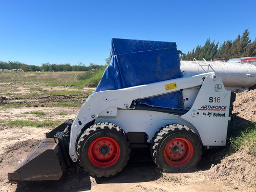 Mini Pala Cargadora Bobcat Earthforce 2021