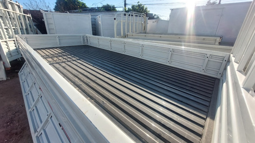 Carrocería Plana Con Barandas 4.30x2.00x0.40