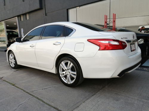 Imagen 3 de 15 de Nissan Altima Advance Navi 2017