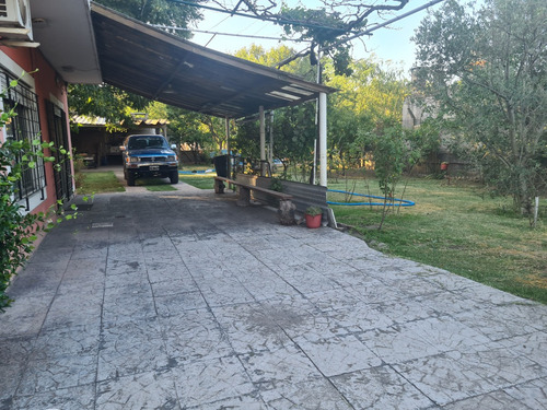 Casa Con Jardín, Pileta Y Parrilla En Lote Doble - Apto Crédito- Dueño Directo - Merlo