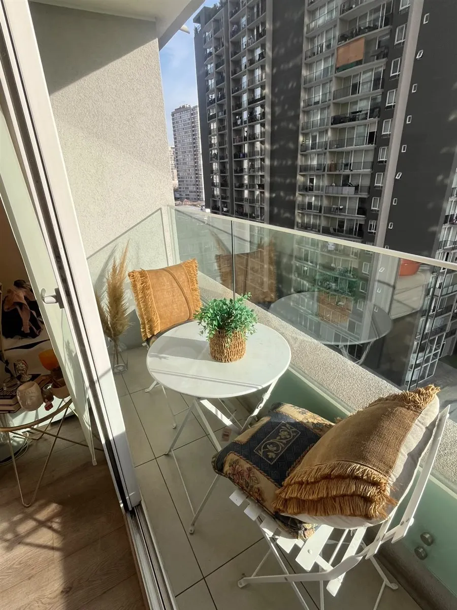 Imagen 5 de 16 de Arriendo Departamento 2d+1b Con Metro Hospitales + E