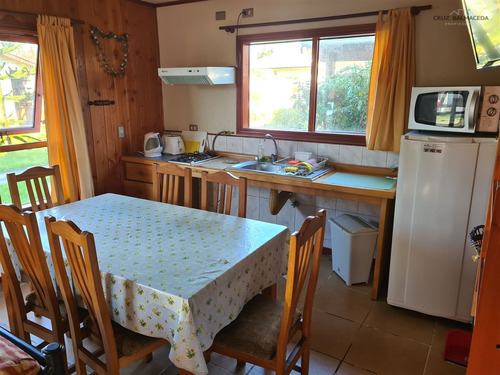 Casa En Venta De 2 Dorm. En Frutillar