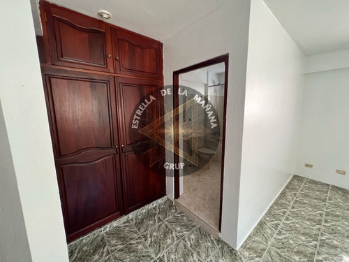 Elegante Apartamento En Zona Exclusiva
