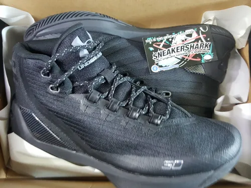 Curry 3 triple black sales