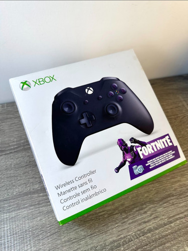Control Xbox Edicion Fortnite Sin Codigo De Juego Morado (Reacondicionado)