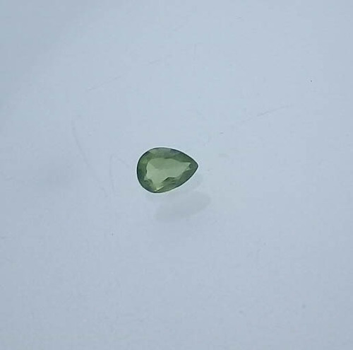 Peridoto 0.830 Cts Gota 6x5 Mm Pedra Preciosa A Verde Translucido Cor Forte Pedra Preciosa Extra Da Bahia Garantia Eterna