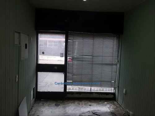 Local Comercial A 3 Cuadras De Centro De Las Piedras.