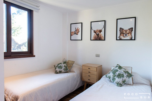 Casa Estilo Townhouse 3d/2b Con Quincho Techado.