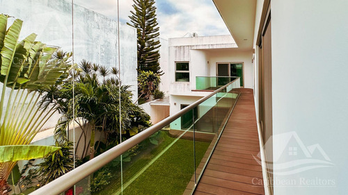 Casa En Venta En Lagos Del Sol Cancun