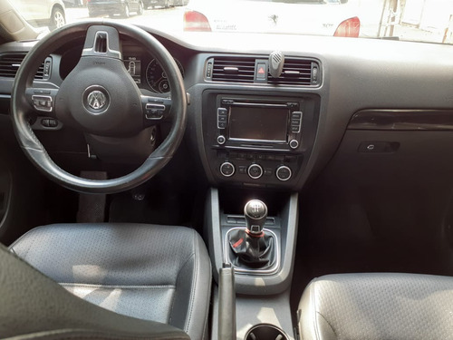 Volkswagen Vento 2.5 Luxury 170cv