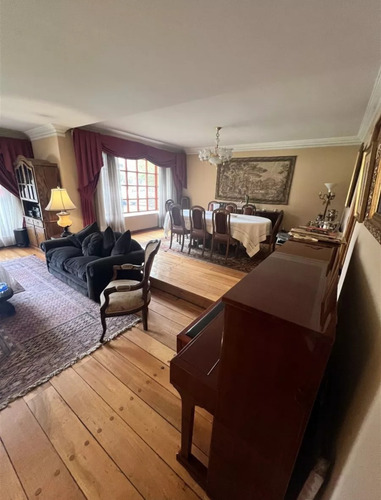 Vende Casa En Condominio Privado En Avda. Gabriela Mistral.