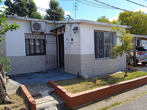 Casa 3 Dorm En Peñarol