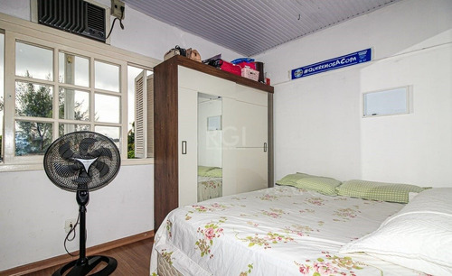 Casa Em Hípica Com 3 Dormitórios - Ot6251