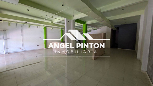 Local Comercial Alquiler Av. El Milagro Maracaibo Api 6732