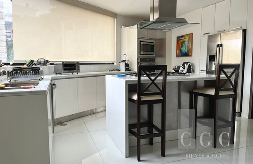 Imagen 7 de 30 de Este Departamento En Realidad Es Una Casa Con Los Beneficios
