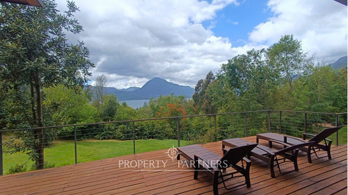 Espectacular Casa En El Lago Calafquen
