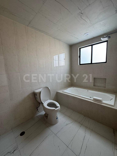 Propiedad En Venta En Rancho El Meson !!!