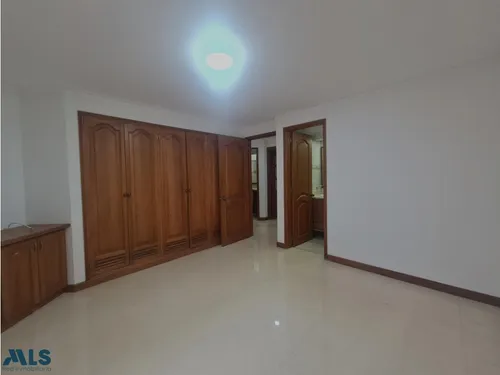 Espacioso Apartamento En Laureles(mls#255855)