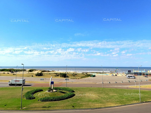 Imagen 4 de 19 de Venta Apartamento Primera Linea Brava - Punta Del Este Brava