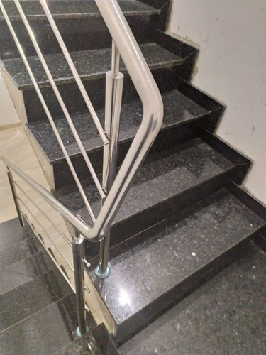 Imagem 3 de 3 de Corrimão Guarda-corpo Em Aço Inox