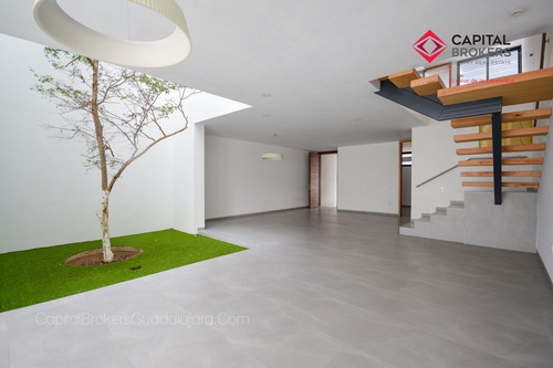 Imagen 1 de 29 de Moderna Residencia De Lujo En Venta Zona Plaza Del Sol