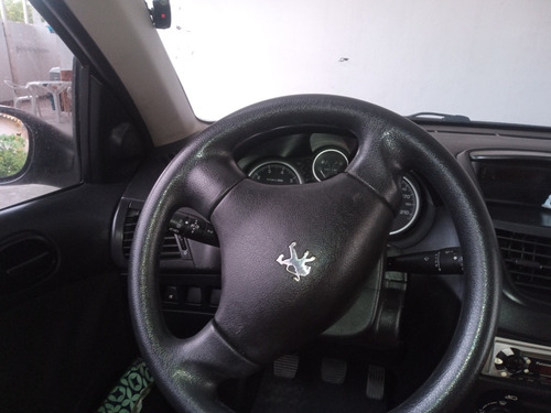 Peugeot 207 2009 1.4 Xr Sport Flex 5p