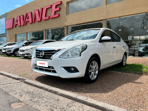 Nissan Versa 1.6 Advance