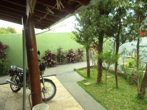 Imagem 3 de 6 de Venda De Casas / Padrão Na Cidade De Araraquara 3596