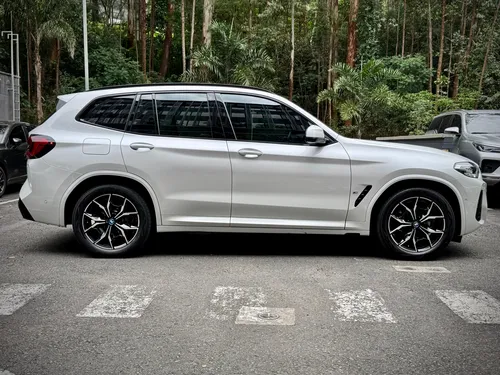 BMW X3 X drive30e ( hibrida)