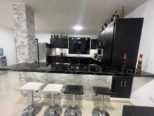 Imagen 27 de 29 de Moderna Casa En Venta Pueblo Nuevo