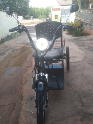 Triciclo Elétrico