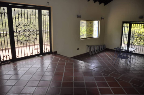 Lejos De La Ciudad ¡refugio De Paz Y Oportunidad De Negocio! Sabaneta El Hatillo Sp 24-24513