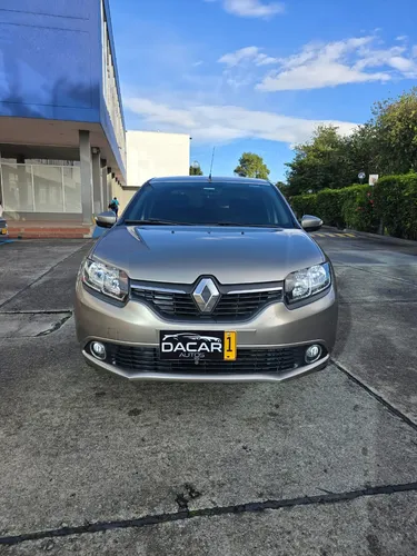 Renault Logan 1.6 Privilege / Intens