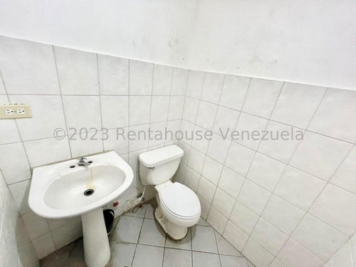 Local Comercial En Venta Avenida Los Leones Este De Barquisimeto Kenlimar Nieto 24-5043