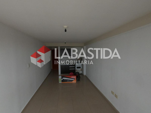Imagen 2 de 7 de Departamento - Centro Sur