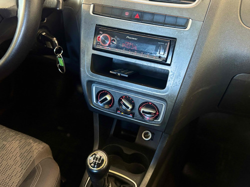 Volkswagen Fox 1.0 MI 8V FLEX 4P MANUAL