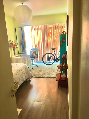 Vendo Departamento, 4 D. Excelente Ubicación En Providencia.