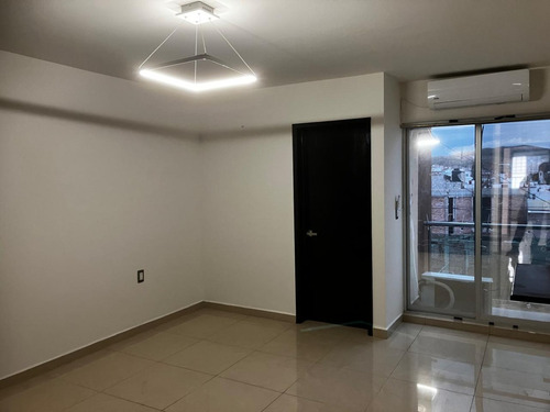 Casa Como Nueva, Muy Comoda Y Segura. En Tahona Zacatecas