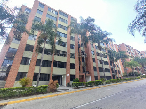 Ss: Vende Apartamento 24-24047 En Los Naranjos Humboldt De 50 M2