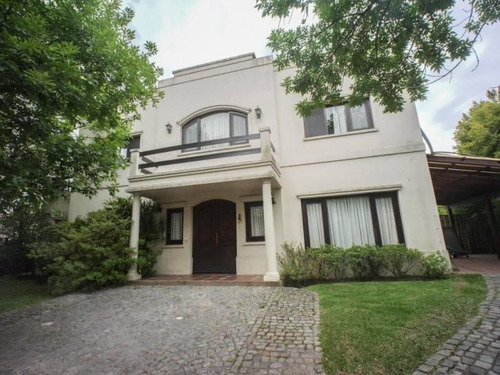 Imagen 2 de 30 de Casa En Venta En La Escondida , Tigre