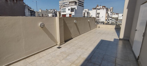 Al Frente C/balcón - A Mts De Plaza San Martín! Edificio Con Amenities