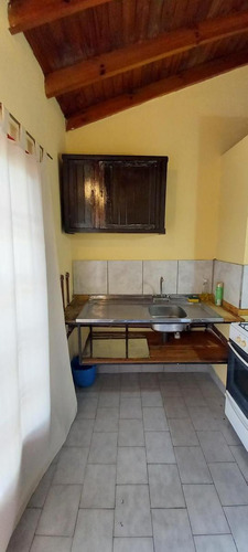 Imagen 5 de 11 de Ph 2 Ambientes En Primer Piso Por Escalera - Saenz Peña Esq Andrade - Bernal