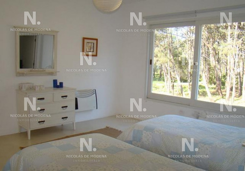 Casa En Laguna Blanca Punta Del Este En Venta- Ref: 4600