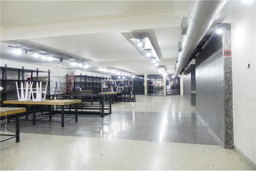 Venta Imponente Local Monserrat
